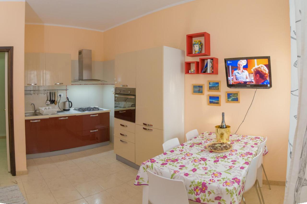 Il Signo Cocco Mare Apartment ตาออร์มินา ภายนอก รูปภาพ